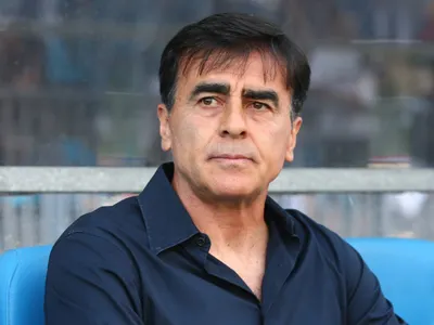 Es oficial: Gustavo Quinteros es presentado en gigante de Brasil