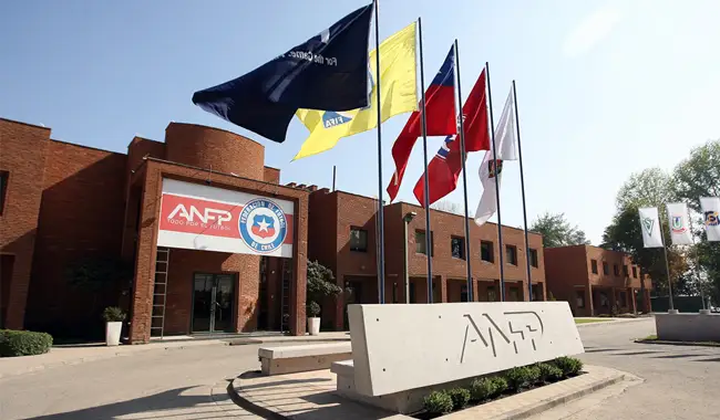Buscan separar la ANFP de la FFCh.