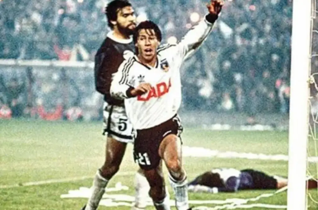 Carlos Caszely quiere reeditar la final de la Copa libertadores 1991 para el centenario de Colo-Colo.