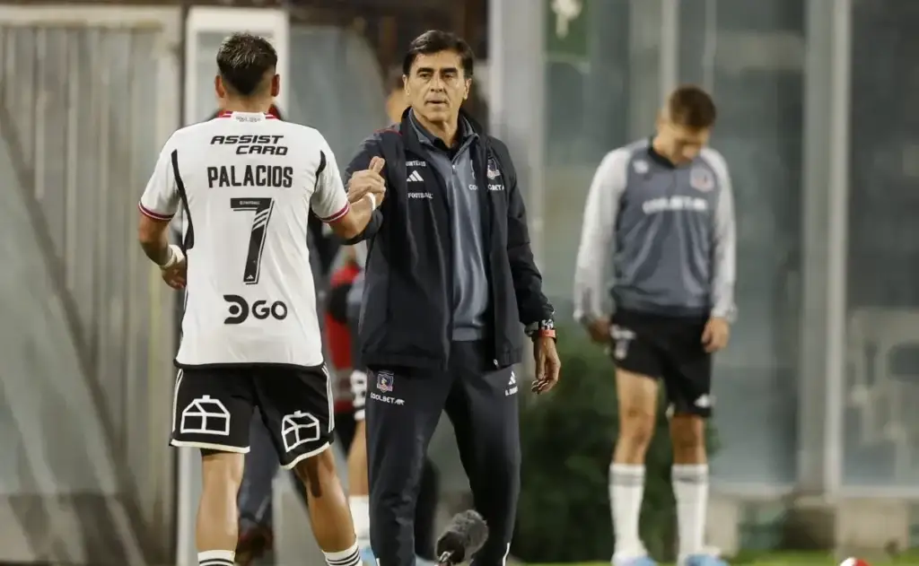 De ser contratado por Boca Juniors, Gustavo Quinteros se reencontraría con Carlos Palacios y Williams Alarcón.