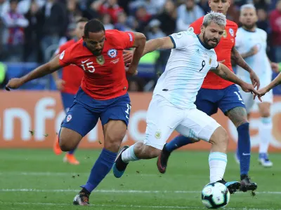 Histórico de «La Roja» golpeó la mesa y propuso a destacado entrenador para tomar a la selección