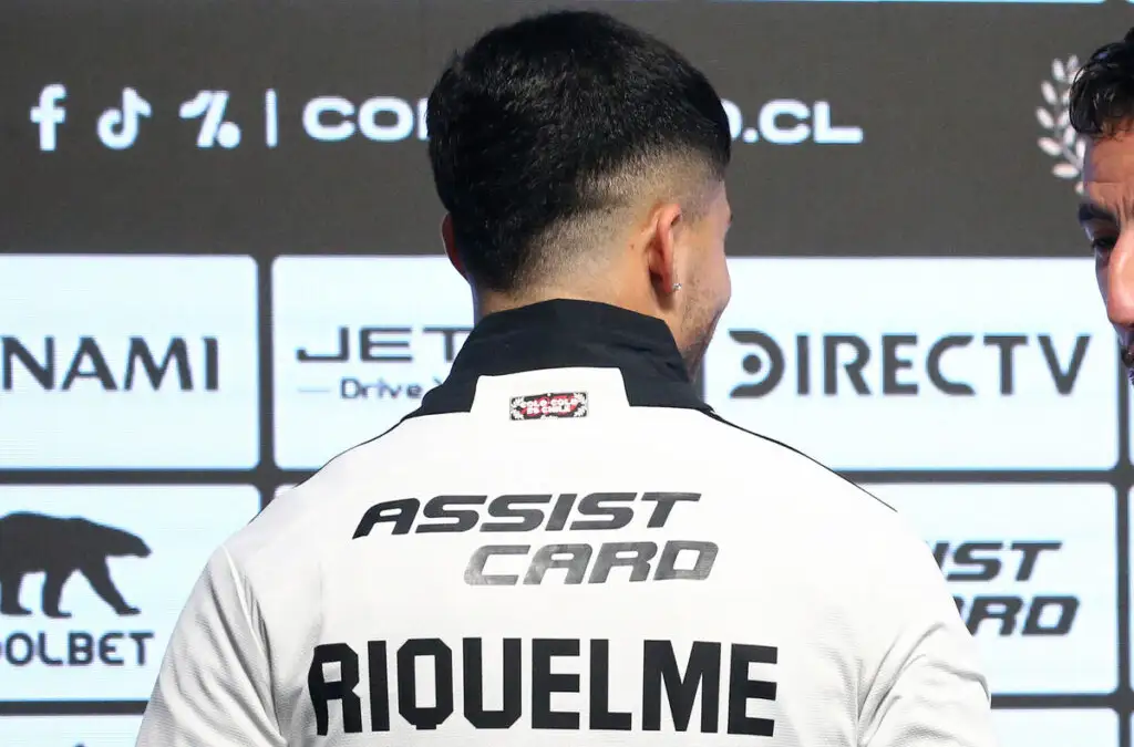 Cristián Riquelme ya se puso la camiseta de Colo-Colo.
