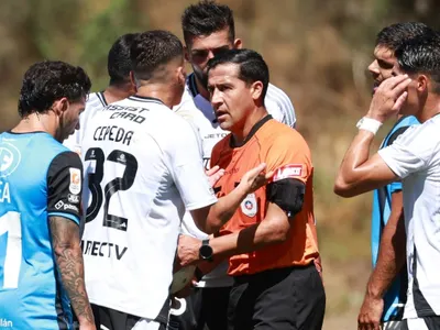 «Penal confirmado»: Liberan los audios del VAR sobre la polémica jugada en el duelo de Colo-Colo vs Huachipato