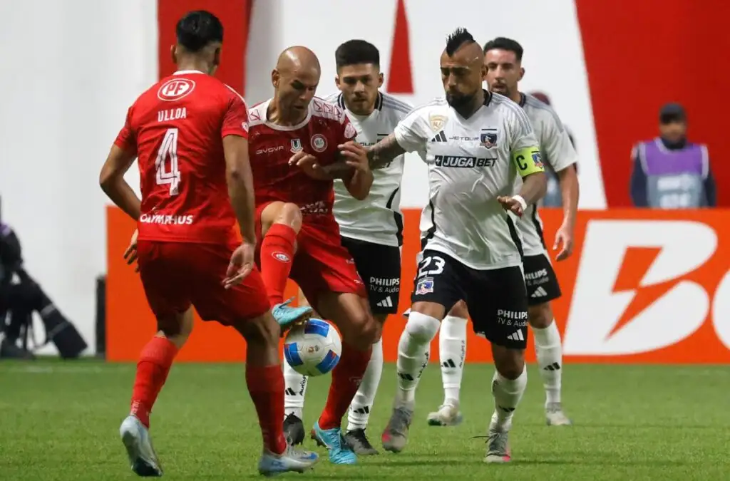 Claudio Borghi reveló su intranquilidad por la última presentación de Colo-Colo.