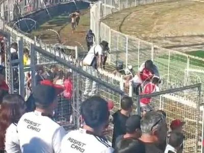 [VIDEO] Hinchas de Colo-Colo protagonizaron incidentes tras el triunfo sobre Palestino