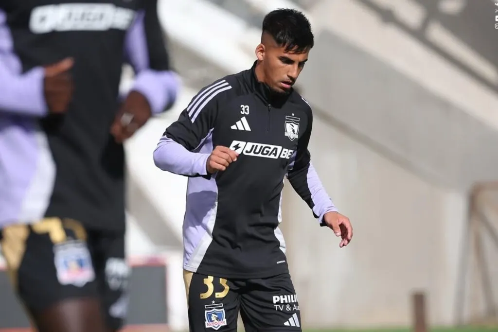 Javier Rojas en el calentamiento del partido frente a Unión San Felipe