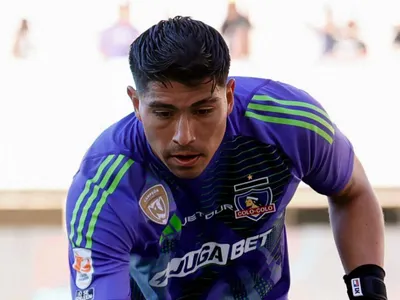 ¿Cortado? Jorge Almirón revela la real razón por la que Brayan Cortés no jugará ante Deportes Limache