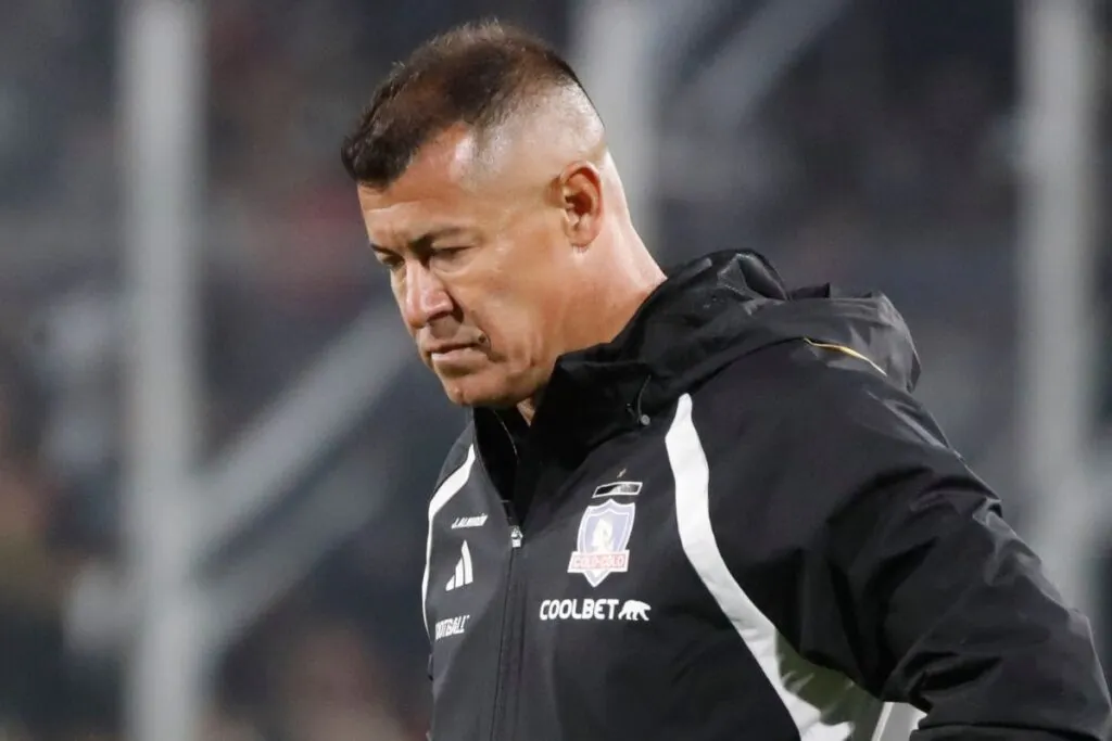 Luego de 1 año y medio, Jorge Almirón dejaría de ser el técnico de Colo-Colo  según la voluntad expresada por el directorio de ByN.