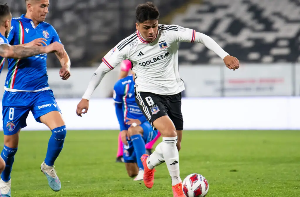 Colo-Colo sumó tres puntos importantes ante Audax Italiano.