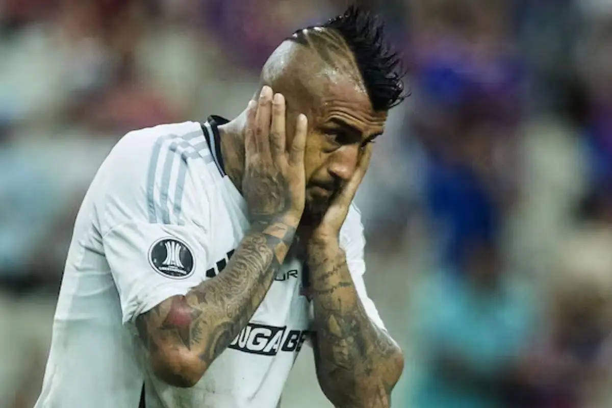 Colo-Colo podría perder a su capitán para los dos clásicos pendientes.