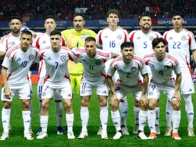 Hinchas chilenos aplaudieron presentación de jugador de La Roja en triunfo sobre Albania: «Ha mejorado mucho»