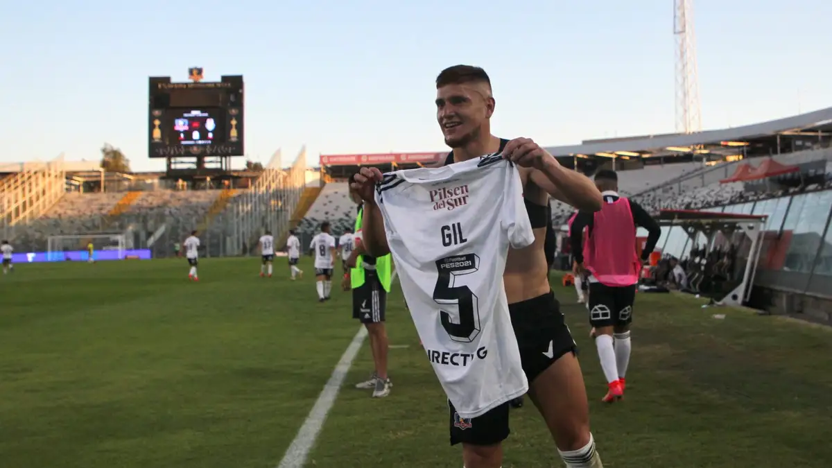 Futbol, Colo Colo vs Universidad de Chile Fecha 5, campeonato Nacional 2021. El jugador de Colo Colo Leonardo Gil celebra su gol contra Universidad de Chile durante el partido de primera division disputado en el estadio Monumental de Santiago, Chile. 25/04/2021 Dragomir Yankovic/Photosport Football, Colo Colo vs Universidad de Chile Fifth date, 2021 National Championship. Colo Colo’s player Leonardo Gil celebrates after scoring against Universidad de Chile during the first division match held at the Monumental stadium in Santiago, Chile 25/04/2021 Dragomir Yankovic/Photosport