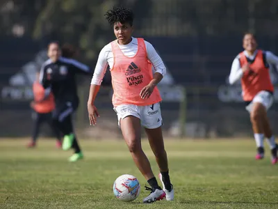Vuelve el fútbol femenino: Las albas ya tienen a su próximo rival
