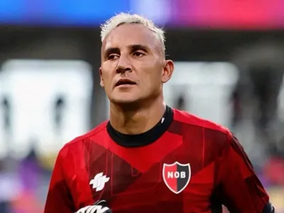 ¿Se arrepiente Almirón? Así fue el monumental partido de Keylor Navas junto a Newell’s Old Boys