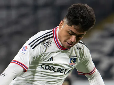 Viene de jugar octavos de final de Champions League: El otro equipo europeo que quiere sacar a Damián Pizarro de Colo-Colo