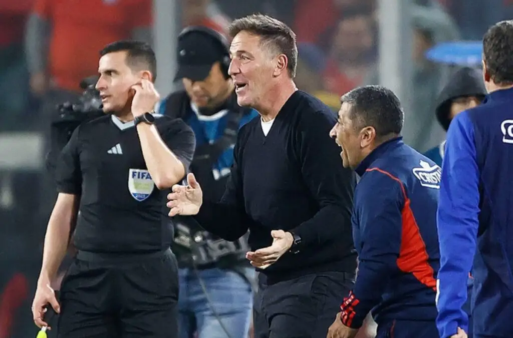 Eduardo Berizzo deberá lamentar dos bajas obligadas y espera por el avance de la lesión de Guillermo Maripán.