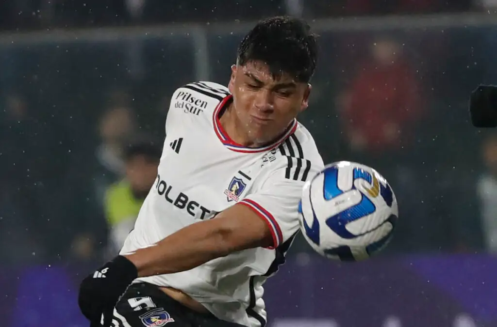 Damián Pizarro no ha podido marcar muchos goles en Colo-Colo.