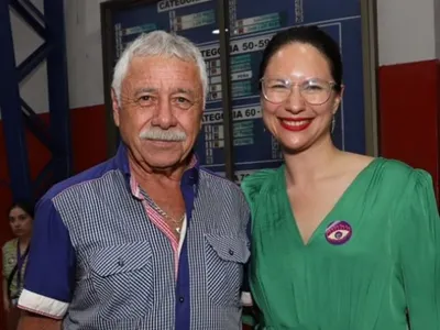 Merecido reconocimiento: Carlos Caszely tendrá una calle con su nombre en Santiago