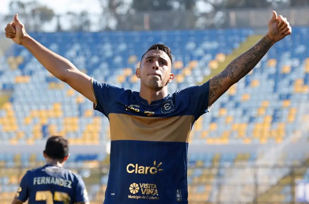 Rodrigo Contreras es sondeado por Colo-Colo.