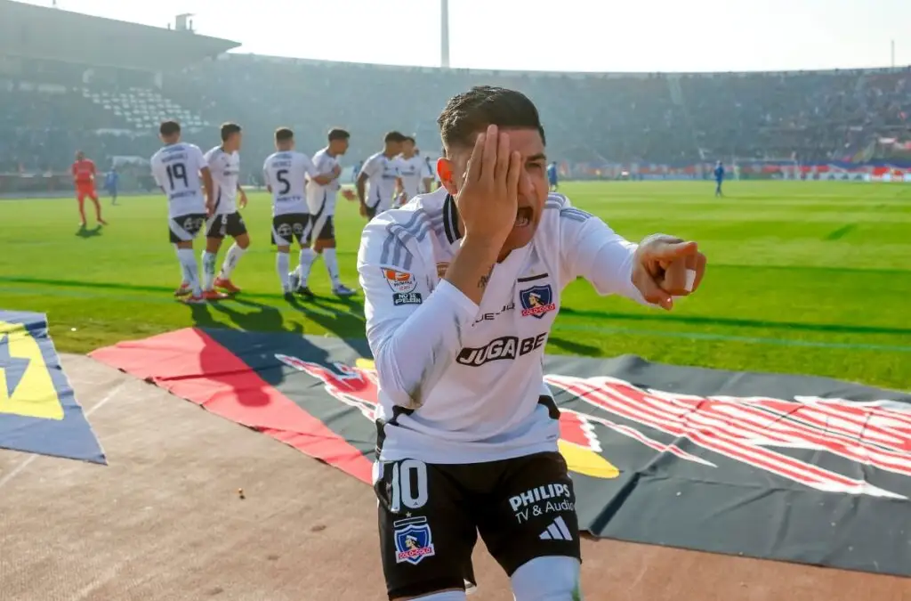 Claudio Aquino fue uno de los 6 refuerzos que llegaron este 2025. Créditos: Aton.