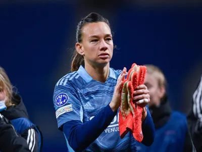 [VIDEO] La jornada de dulce y agraz que vivió Christiane Endler en partido del Olympique de Lyon
