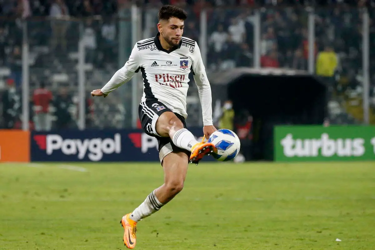 Jeyson Rojas no vive el mejore presente en Colo Colo