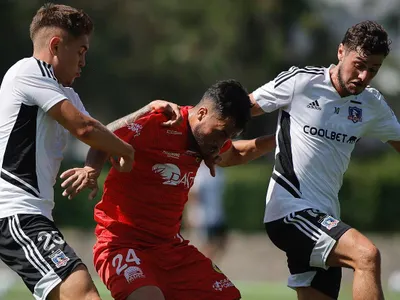 Pensando en Magallanes: Las formaciones que utilizó Colo-Colo en nuevo amistoso ante Lautaro de Buin