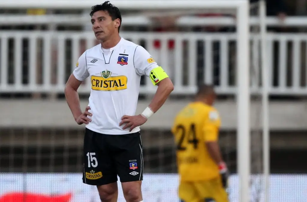 Pablo Contreras sigue siendo cuestionado por su polémica salida de Colo-Colo en 2012.
