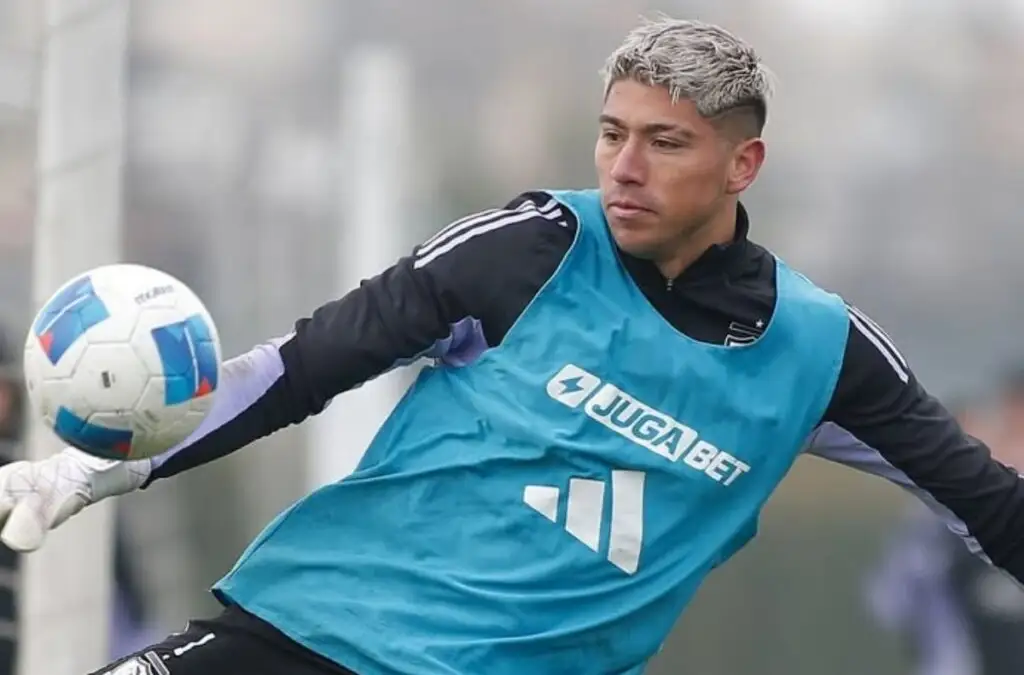 La llegada de Brayan Cortés a Peñarol estaría caída.