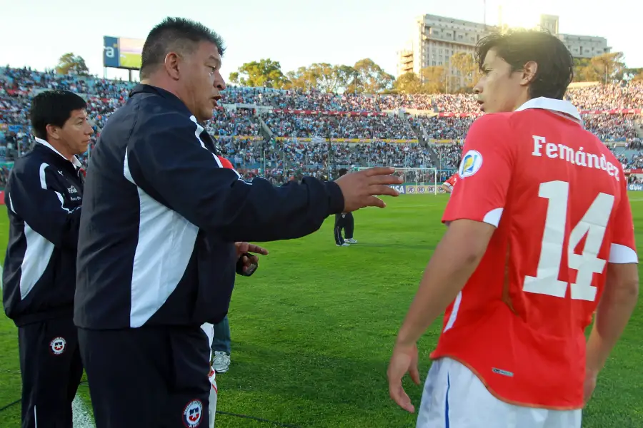 Claudio Borghi reveló distanciamiento con Matías Fernández.