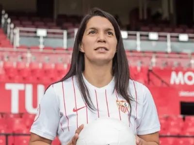 ¿Camino al Estadio Monumental? Karen Araya definió su futuro y no continuará en Sevilla