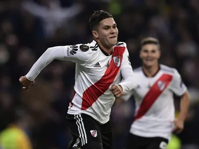 Alerta en River: Figura de los Millonarios se ausentará ante Colo-Colo por molestias físicas