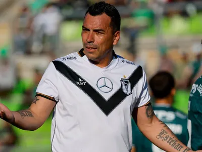 «Los pilla Colo-Colo»: Esteban Paredes baja el tono y le responde a la U por recurrir al TAS