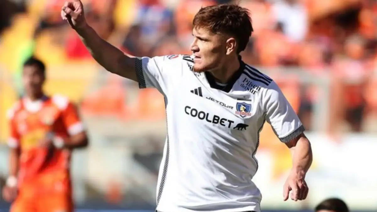 El ‘Colo’ Gil anotó el único tanto en el Zorros del Desierto. Foto: Instagram Colo-Colo Oficial.