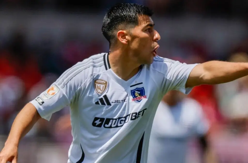 Tomás Alarcón superó su lesión y es opción para Copa Libertadores.