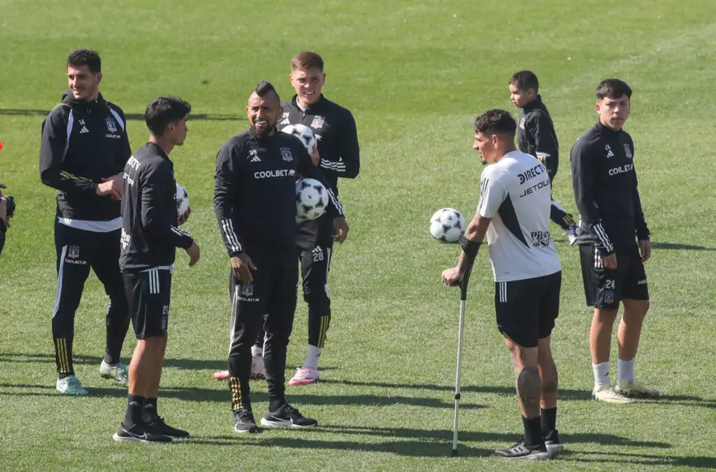 Arturo Vidal y Alan Saldivia podrían retornar ante River Plate.