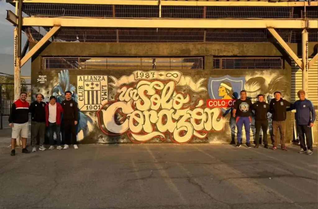 Mural Alianza Lima y Colo-Colo.
