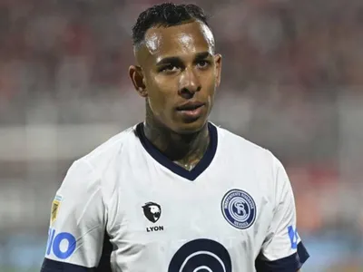 Revelan la decisión final que tomó Colo-Colo sobre el fichaje de Sebastián Villa