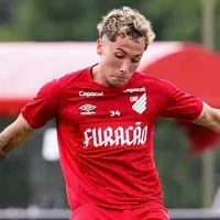 ¿Qué pasó con él? El complejo momento de Luciano Arriagada tras retornar al fútbol brasileño