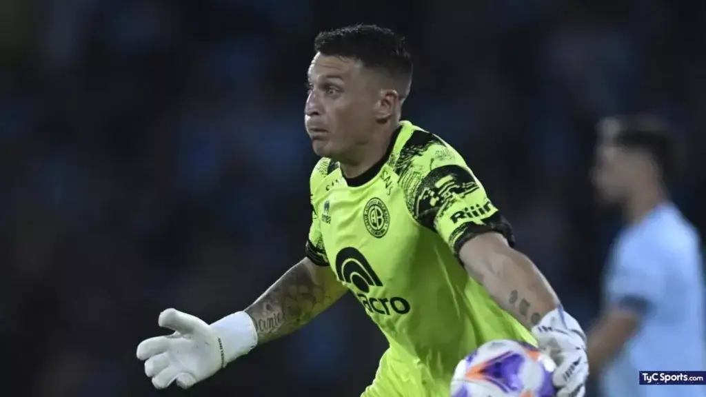 Colo-Colo se habría interesado en Nahuel Losada.