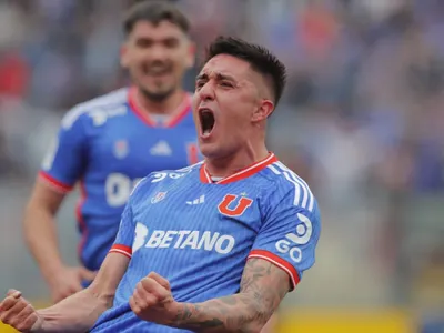 Sacó ronchas en Colo-Colo: La insólita justificación de Ignacio Tapia tras su polémico gol en el Superclásico: «Fue viveza»