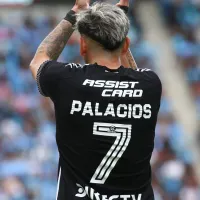 ¿El reemplazo de Carlos Palacios? El sorpresivo encargado de portar la dorsal 7 en Colo-Colo