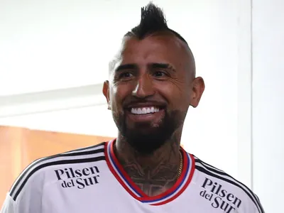 Con Arturo Vidal de titular: La probable formación de Colo-Colo vs Everton por la Copa Viña del Mar