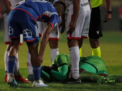¿Y si lo hacía Falcón?: Hinchas de Colo-Colo revientan Twitter ante el doble estándar de la prensa