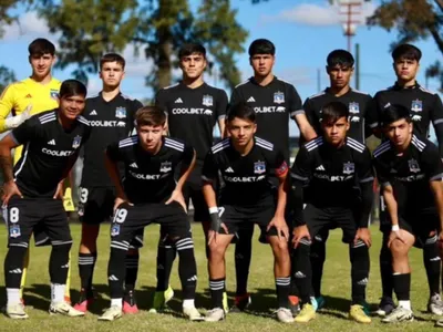 [VIDEO]: Las cuatro tapadas que clasificaron a Colo-Colo en penales a la final de torneo juvenil en Argentina