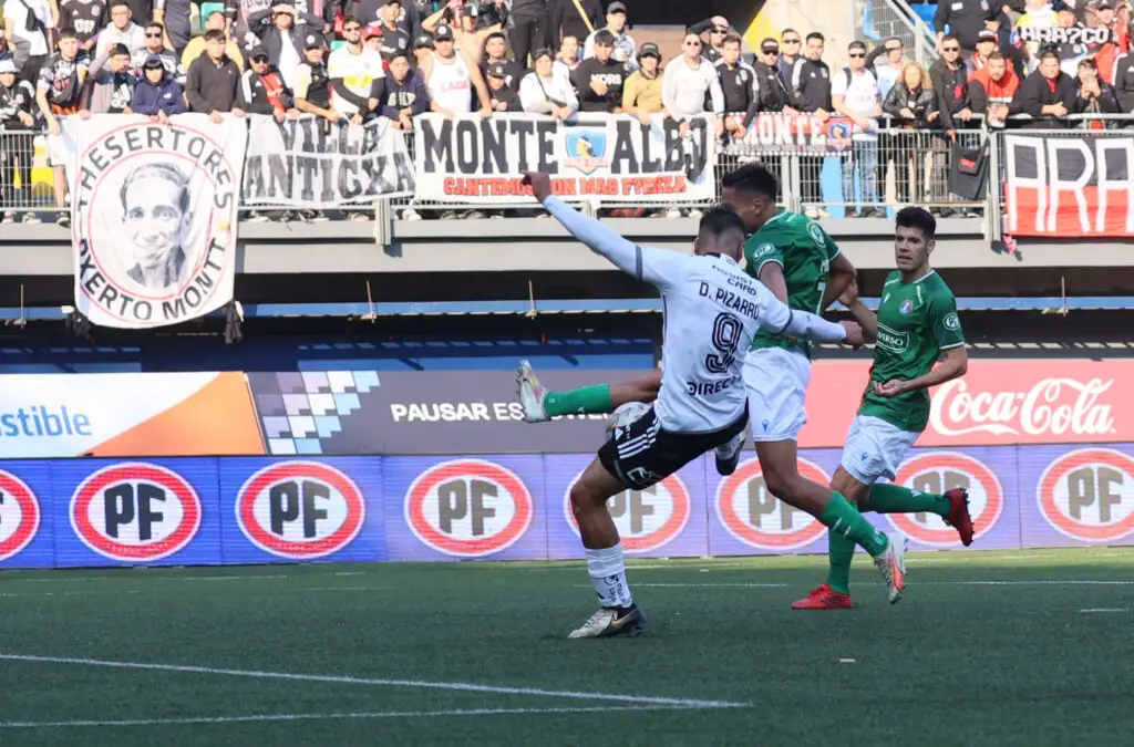 Damián Pizarro dejará un puesto disponible entre los delanteros debido a su partida al Udinese.