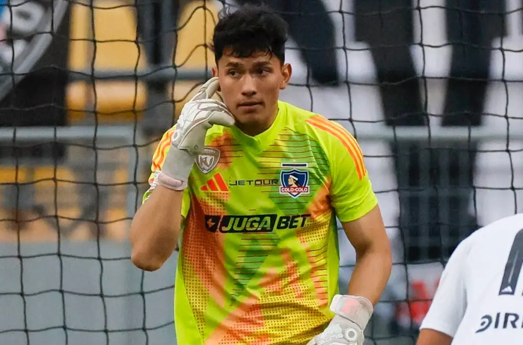 Eduardo Villanueva será el portero suplente ante una posible salida de Brayan Cortés.