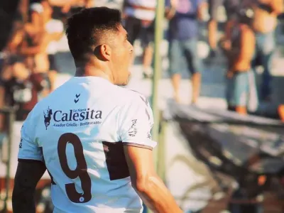 «Viene de una rotura de ligamentos»: La potente advertencia por ‘9’ que interesa en Colo-Colo