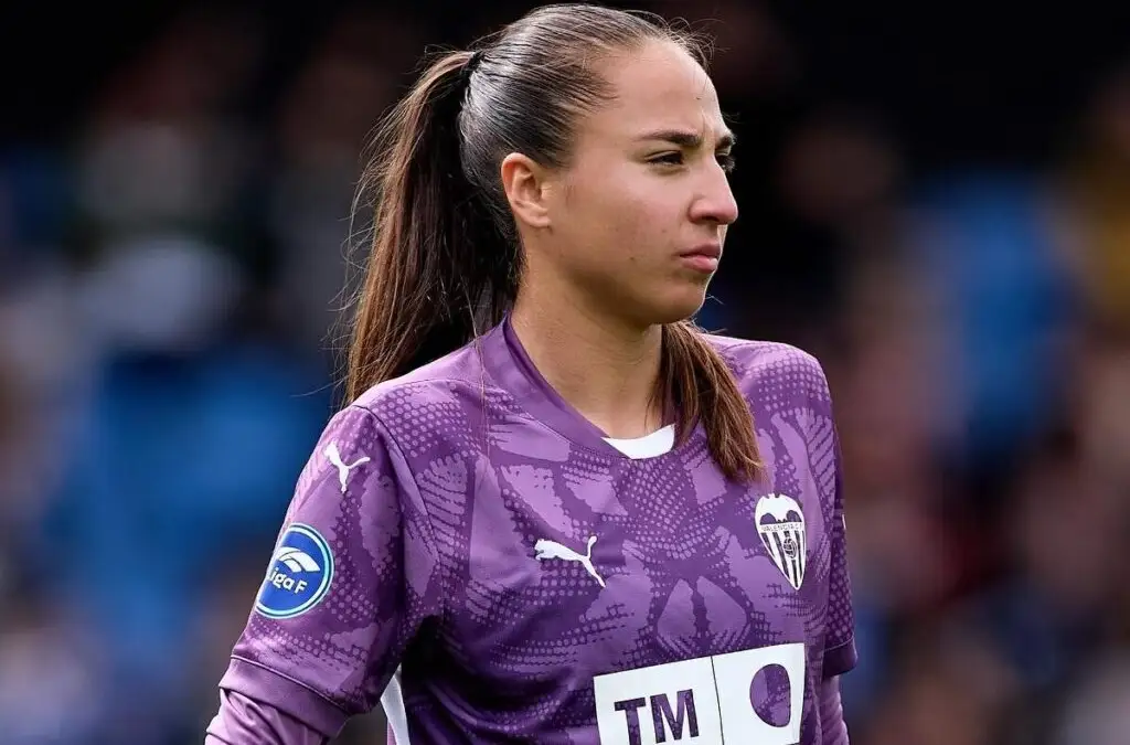 Pese al descenso del Valencia, Antonia Canales tuvo una destacada temporada en España.