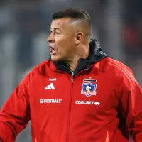 ¿Y Almirón? Hinchas de Colo-Colo piden la llegada de técnico que está disputando Copa Libertadores